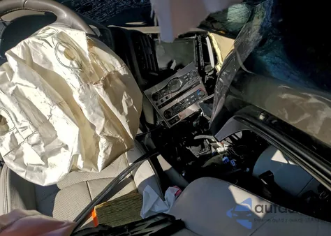 2013 Infiniti G37 z USA, uszkodzony, nr VIN JN1CV6AR6DM767903